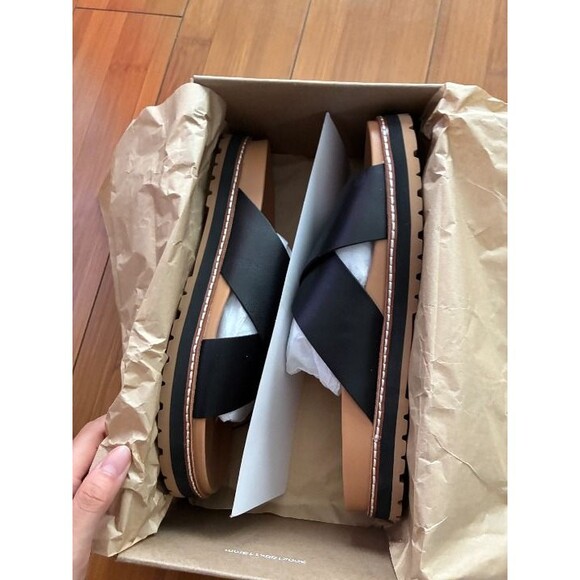 Madewell Dayna Criss Cross Lug Sole Black Sandals NWT Size 9 - Picture 2 of 6